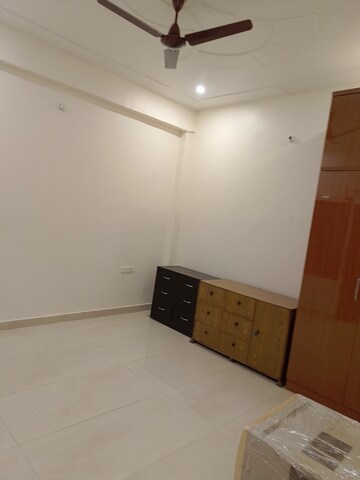 Room in 2 BHK Independent House at Gomti Nagar – for Rent