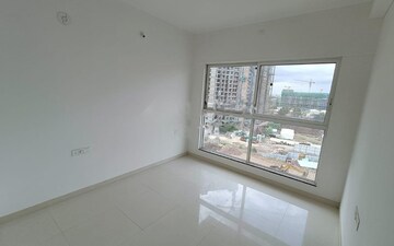 Room in 2 BHK Apartment at Godrej Boulevard, Manjari – for Rent