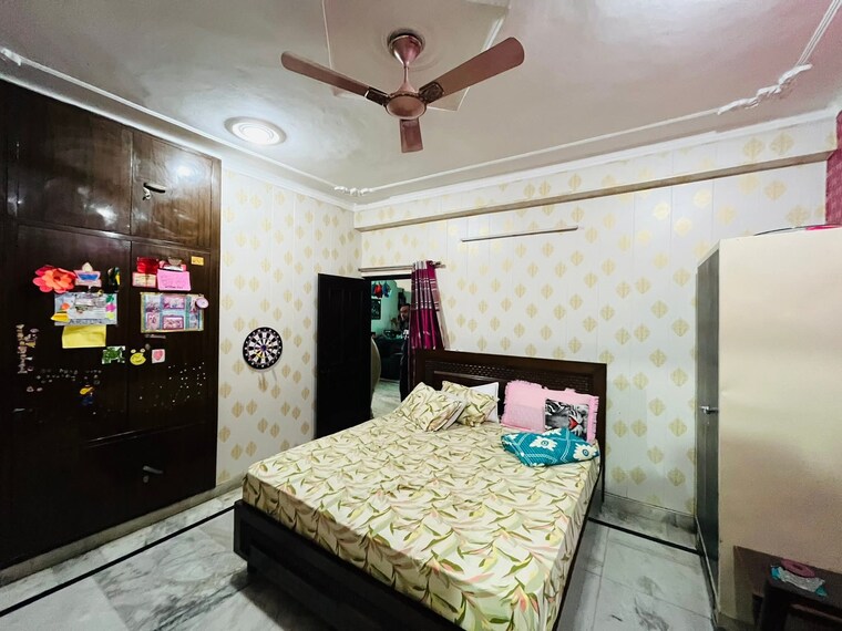 Bedroom, green fields colony 3 Bedroom 4050 Sq.Ft. Builder Floor In Green Fields Colony Faridabad 8902667