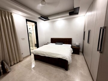 Bedroom in 3 BHK Builder Floor at Safdarjung Enclave – for Rent