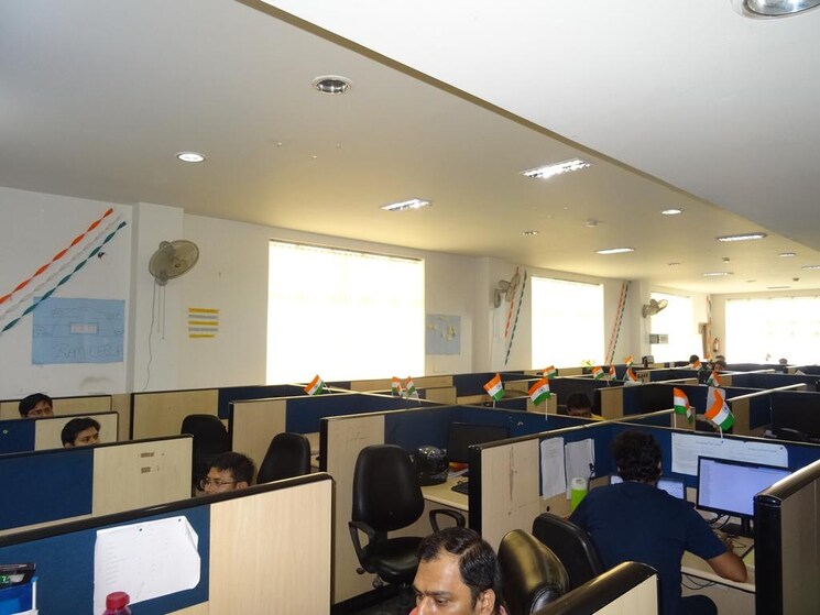 Team Area, sector 2 Commercial Office Space 2750 Sq.Ft. In Sector 2 Noida 8902711