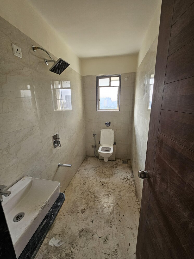 Bathroom, engineers-ios 3 Bedroom 1040 Sq.Ft. Apartment In Tathawade Pune 8902702