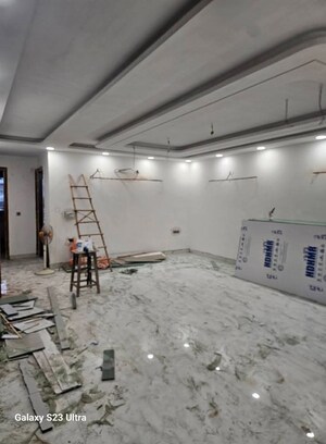 Bedroom in 4 BHK Builder Floor at Nh 24 – for Sale