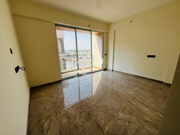 Room in 3.5 BHK Apartment at Krishna Sai Dwarka, Kiwale – for Rent