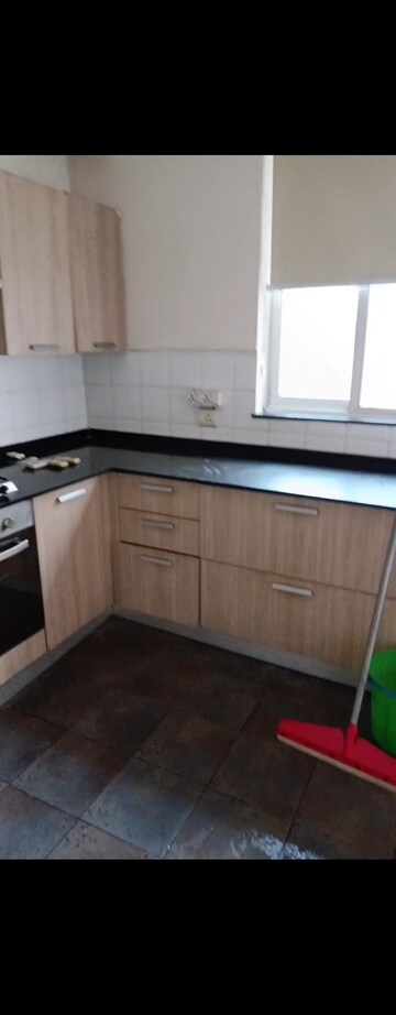 Kitchen in 3.5 BHK Apartment at Unitech Escape, Sector 50 – for Rent