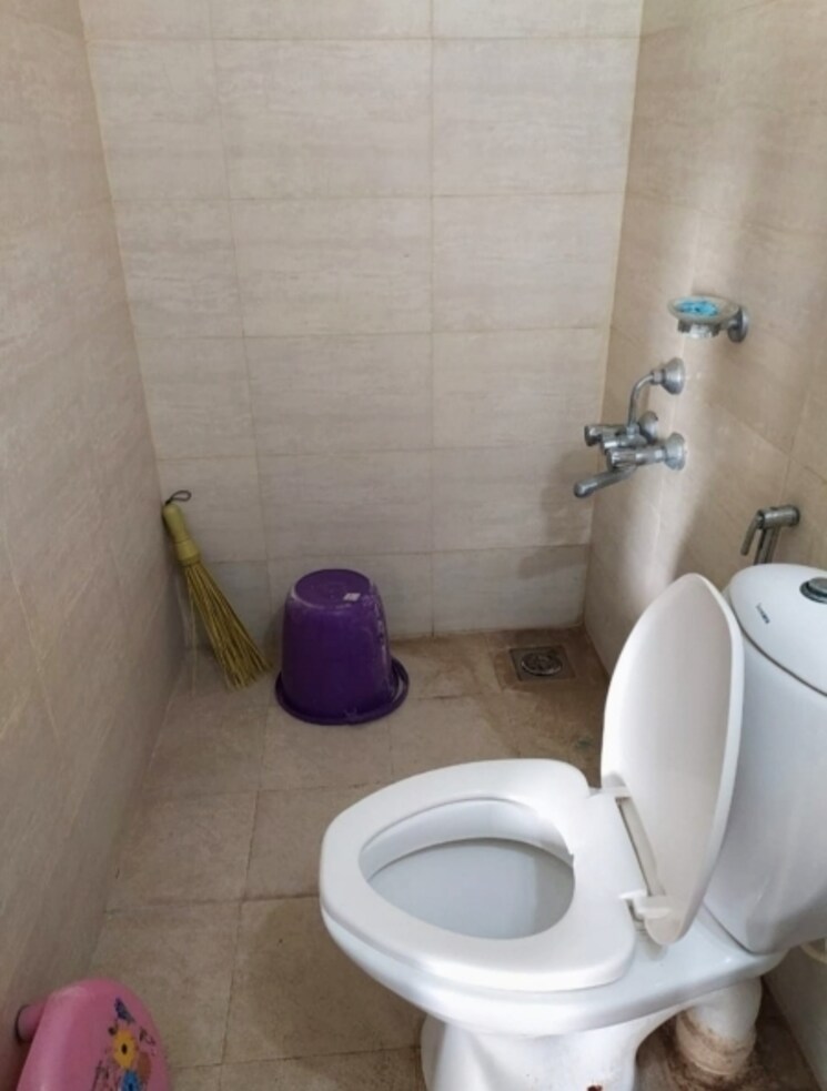 Bathroom, jagatpur 2 Bedroom 1200 Sq.Ft. Apartment In Jagatpur Ahmedabad 8902775