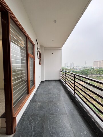 Balcony in 4 BHK Builder Floor at Sector 76 – for Sale