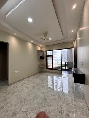 Room in 4 BHK Builder Floor at Sector 76 – for Sale