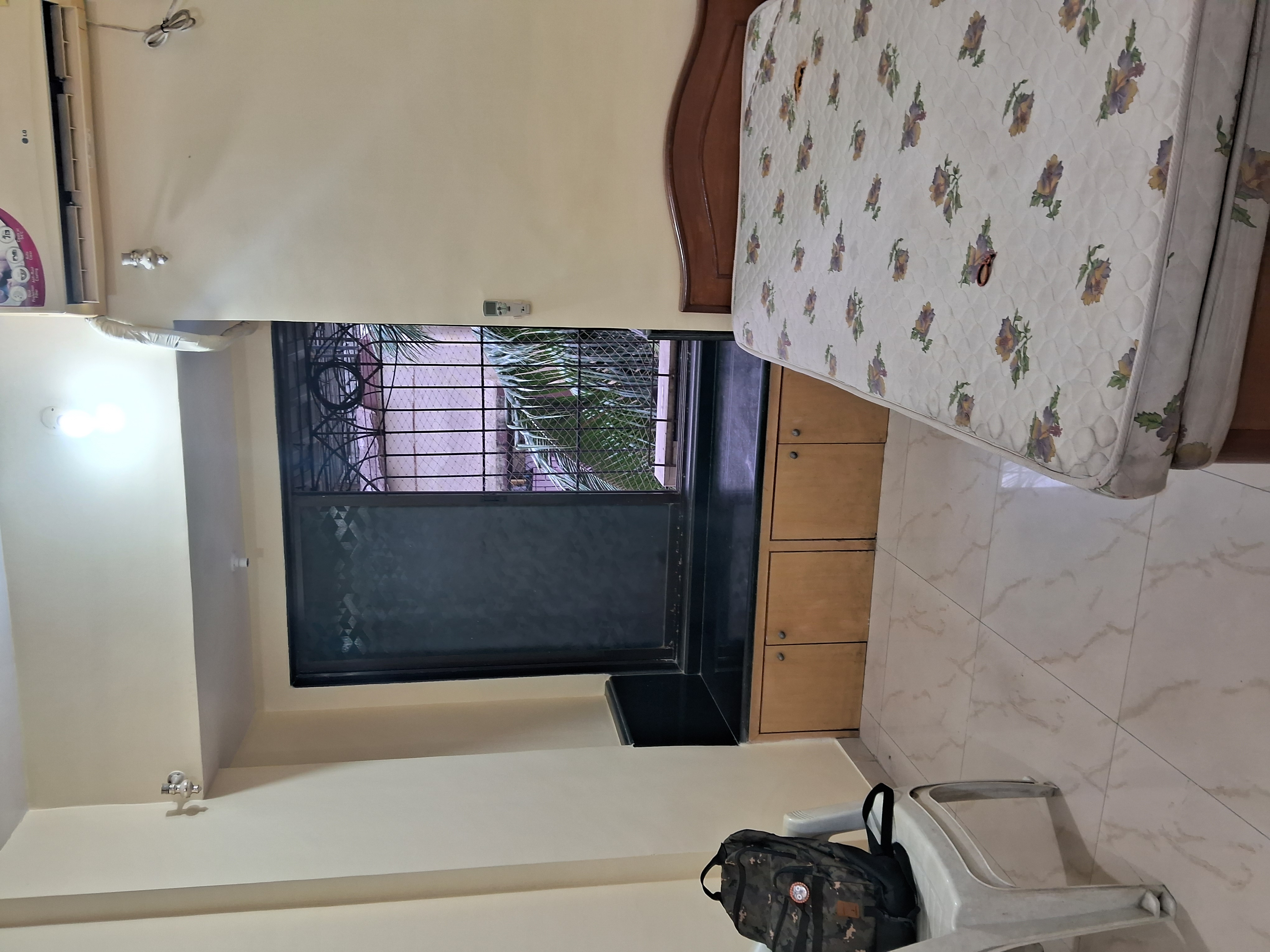 1 BHK 600 Sq.Ft. Apartment in Shakuntal CHS