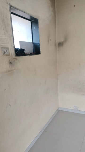 Room in 1 BHK Apartment at MAAD Nakoda Heights, Nalasopara West – for Rent