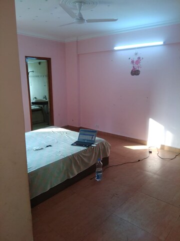 Bedroom in 2 BHK Apartment at Surya Lake View Apartment, Gomti Nagar – for Rent
