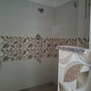 Bathroom in 3 BHK Builder Floor at Jayanagar – for Rent