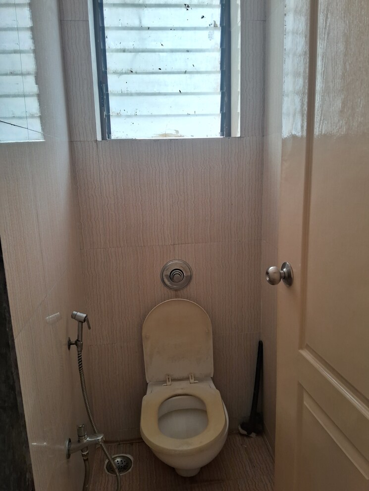 Bathroom, suyash-swaraj 1 Bedroom 650 Sq.Ft. Apartment In Kopar Khairane Navi Mumbai 8902830