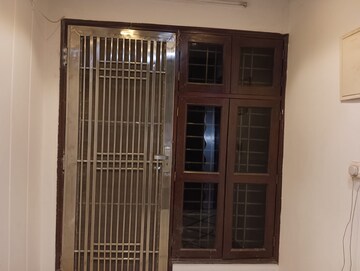 Room in 2 BHK Builder Floor at Subhash Nagar – for Rent
