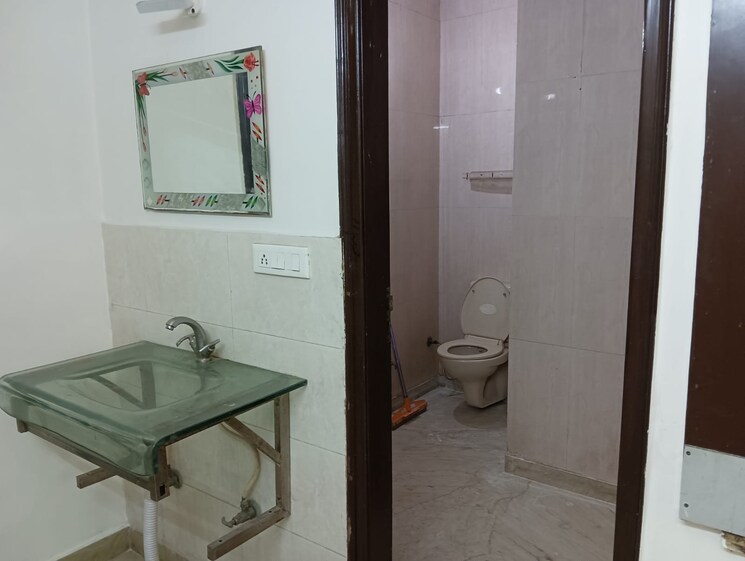 Bathroom, subhash nagar 2 Bedroom 900 Sq.Ft. Builder Floor In Subhash Nagar Delhi 8902858