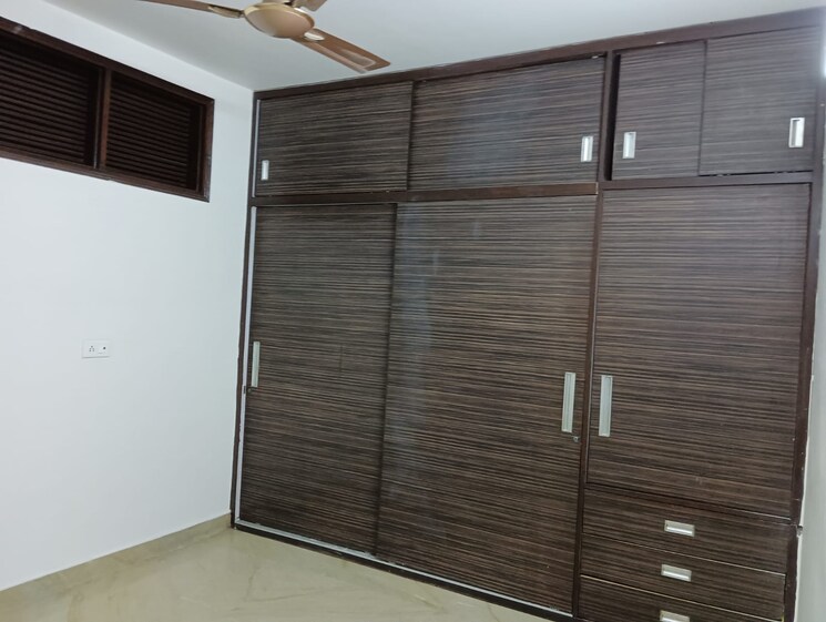 Room, subhash nagar 2 Bedroom 900 Sq.Ft. Builder Floor In Subhash Nagar Delhi 8902858