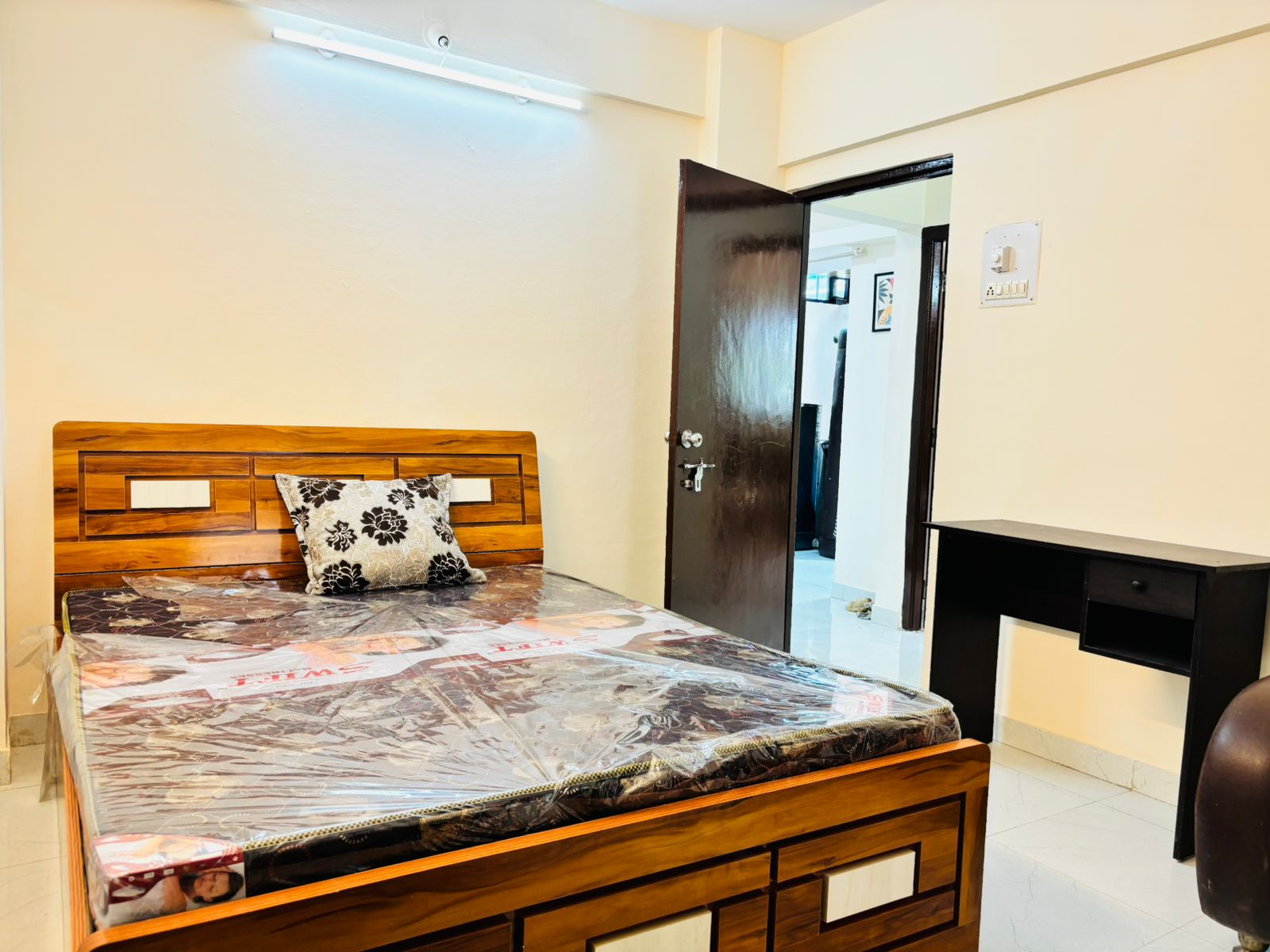 3 BHK Apartment For Rent in Kothari Orchid