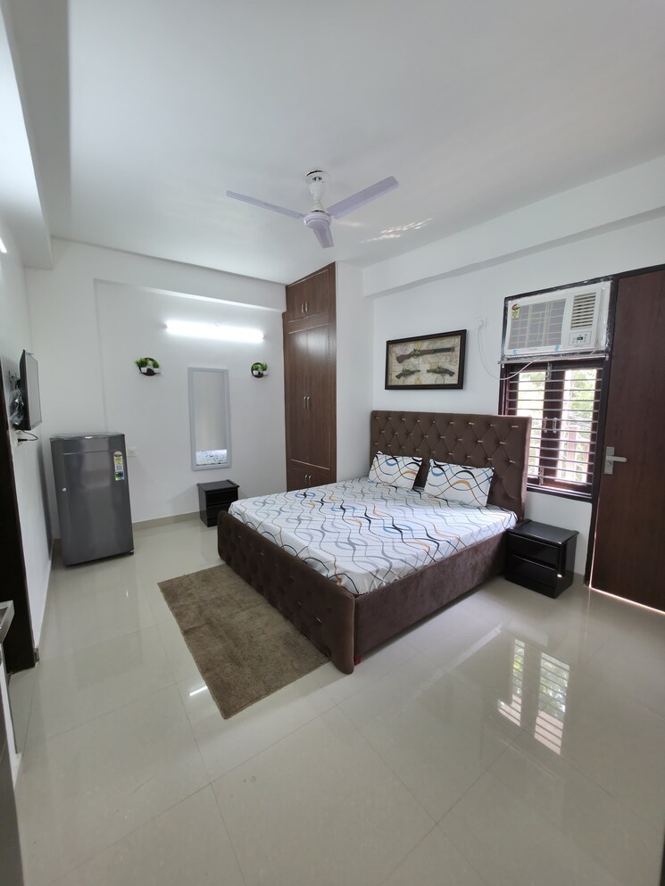 Bedroom, ardee-city 1 RK 500 Sq.Ft. Apartment In Sector 52 Gurgaon 8902860