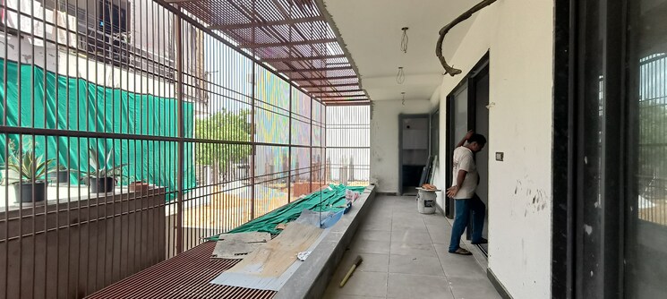 Balcony, parklands 4 Bedroom 500 Sq.Yd. Builder Floor In Sector 85 Faridabad 8902859