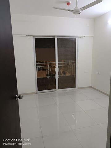 Room in 2 BHK Apartment at Kolte Patil Life Republic Universe, Hinjewadi – for Rent