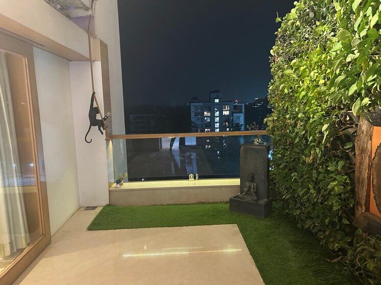 Balcony, clover-park-royale 3.5 Bedroom 2250 Sq.Ft. Apartment In Koregaon Park Pune 8902884