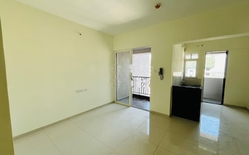 Room in 1 BHK Apartment at Kolte Patil Life Republic R 10, Hinjewadi – for Rent