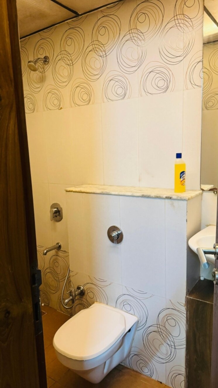Bathroom, shimpoli 2 Bedroom 750 Sq.Ft. Apartment In Shimpoli Mumbai 8902930