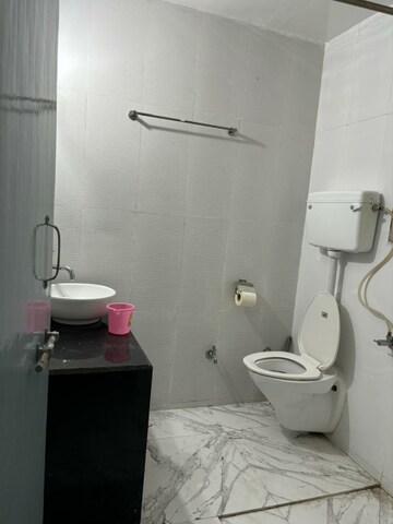 Attached Bathroom in 3 BHK Apartment at Kothrud – for Rent