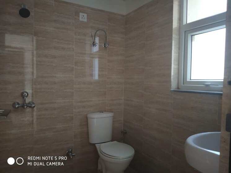 Bathroom, bptp-parkland-pride 4 Bedroom 250 Sq.Yd. Builder Floor In Sector 77 Faridabad 8902916