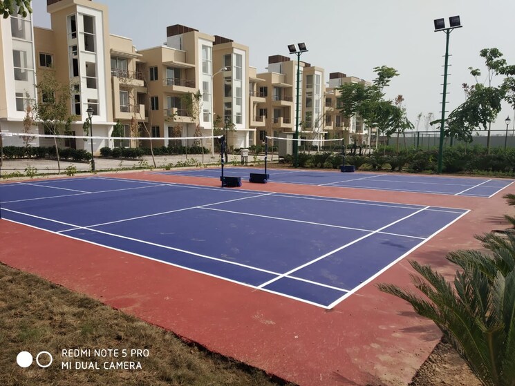 Swimming Pool, bptp-parkland-pride 4 Bedroom 250 Sq.Yd. Builder Floor In Sector 77 Faridabad 8902916