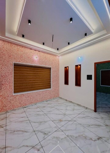 Room in 2 BHK Builder Floor at Sector 37 – for Rent
