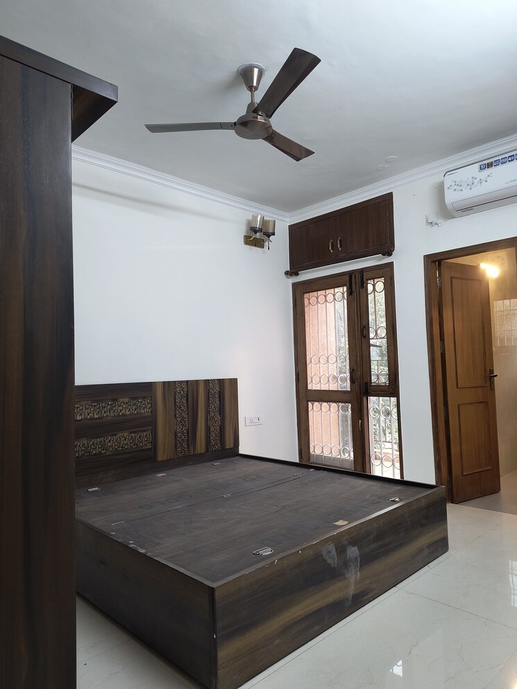 Bedroom, sarita vihar 2 Bedroom 1200 Sq.Ft. Apartment In Sarita Vihar Delhi 8903027