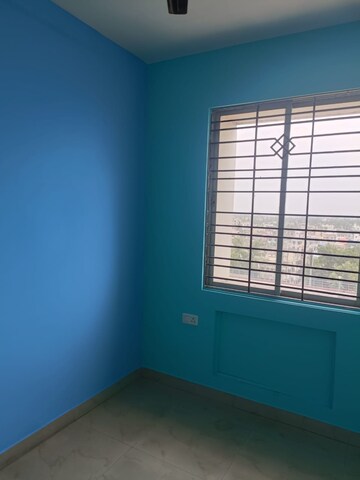 Room in 3 BHK Apartment at Ideal Regency, Thakurpukur – for Rent