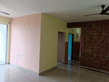 Room in 3 BHK Apartment at Ideal Regency, Thakurpukur – for Rent