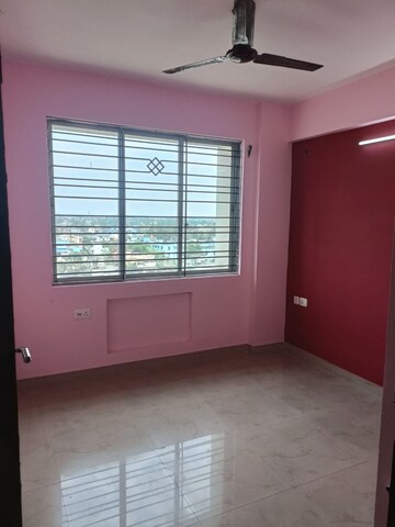 Room in 3 BHK Apartment at Ideal Regency, Thakurpukur – for Rent