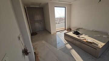 Master Bedroom in 4 BHK Villa at Kumarhatti – for Sale