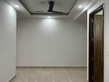 Room in 2 BHK Builder Floor at Saket – for Rent