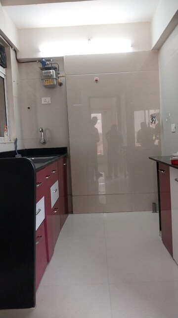 Bathroom in 1.5 BHK Apartment at Divisha Sanskriti Signature, Borivali West – for Rent