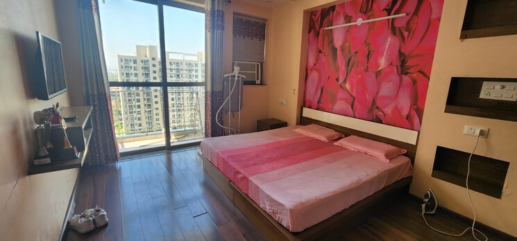 Bedroom, unitech-the-villas 3 Bedroom 2200 Sq.Ft. Builder Floor In Sector 33 Gurgaon 8903074