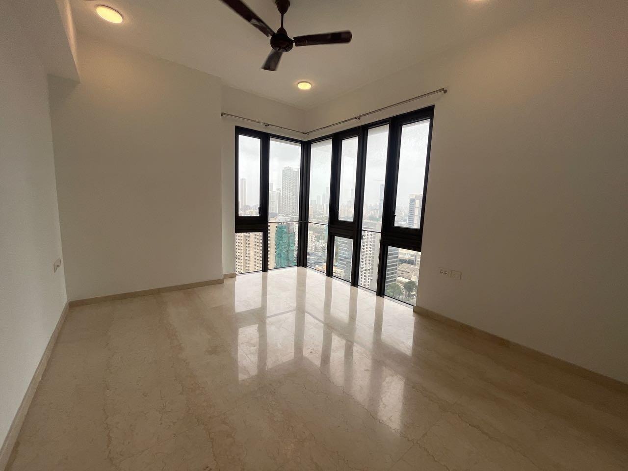 2 BHK + Servant Room Apartment For Rent in Lodha The Park