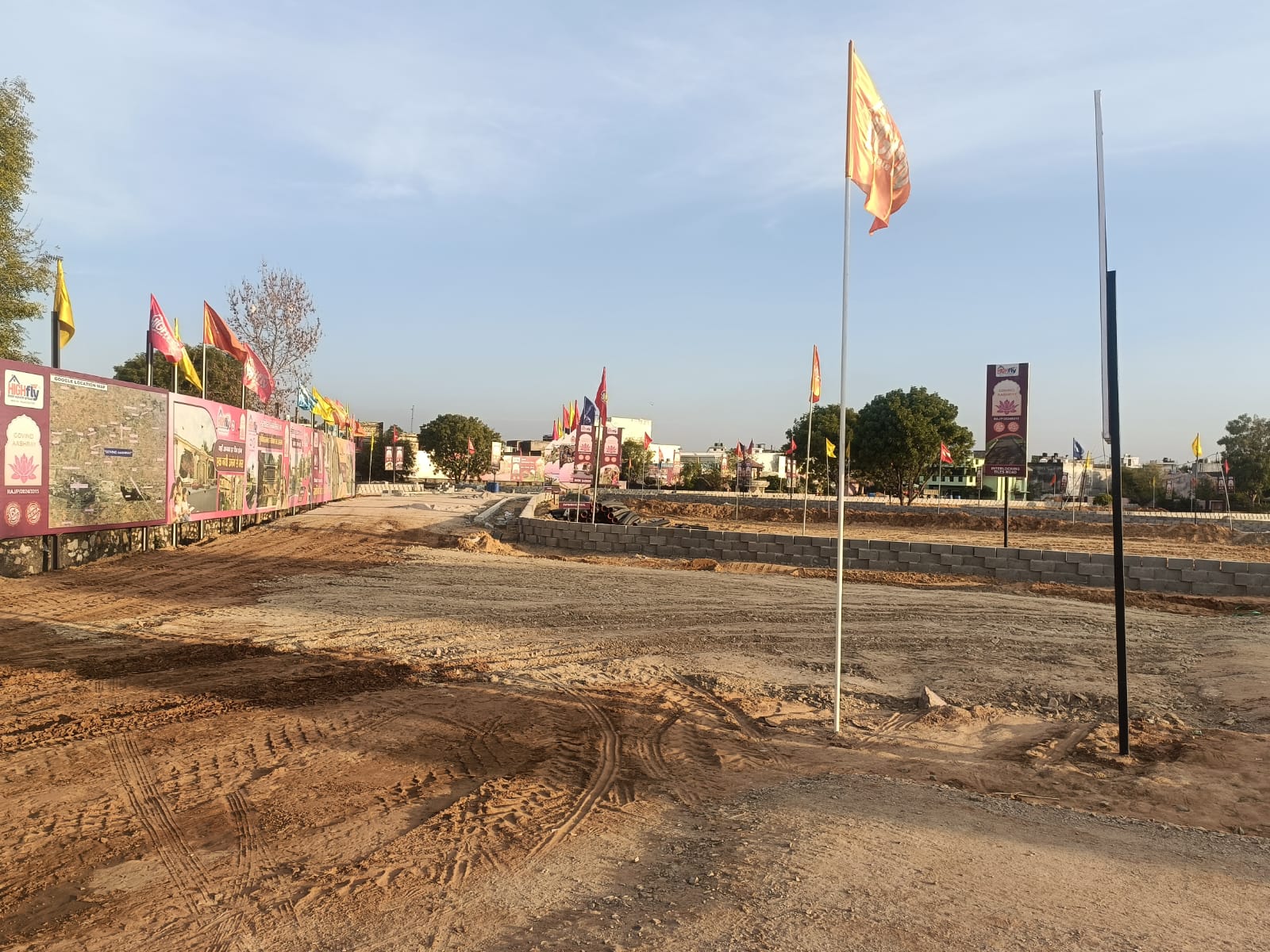 Plot For Sale in Manglam Dwarika