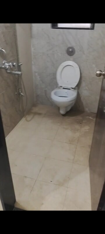 Bathroom in 3 BHK Apartment at Mulund East – for Rent