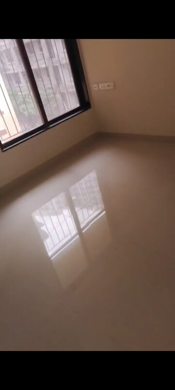 Furnished Amenities in 3 BHK Apartment at Mulund East – for Rent