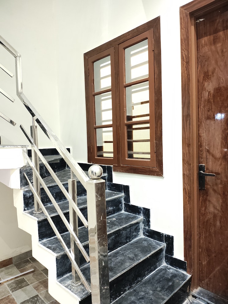 undefined, indira nagar 3 Bedroom 1500 Sq.Ft. Villa In Indira Nagar Lucknow 8903286