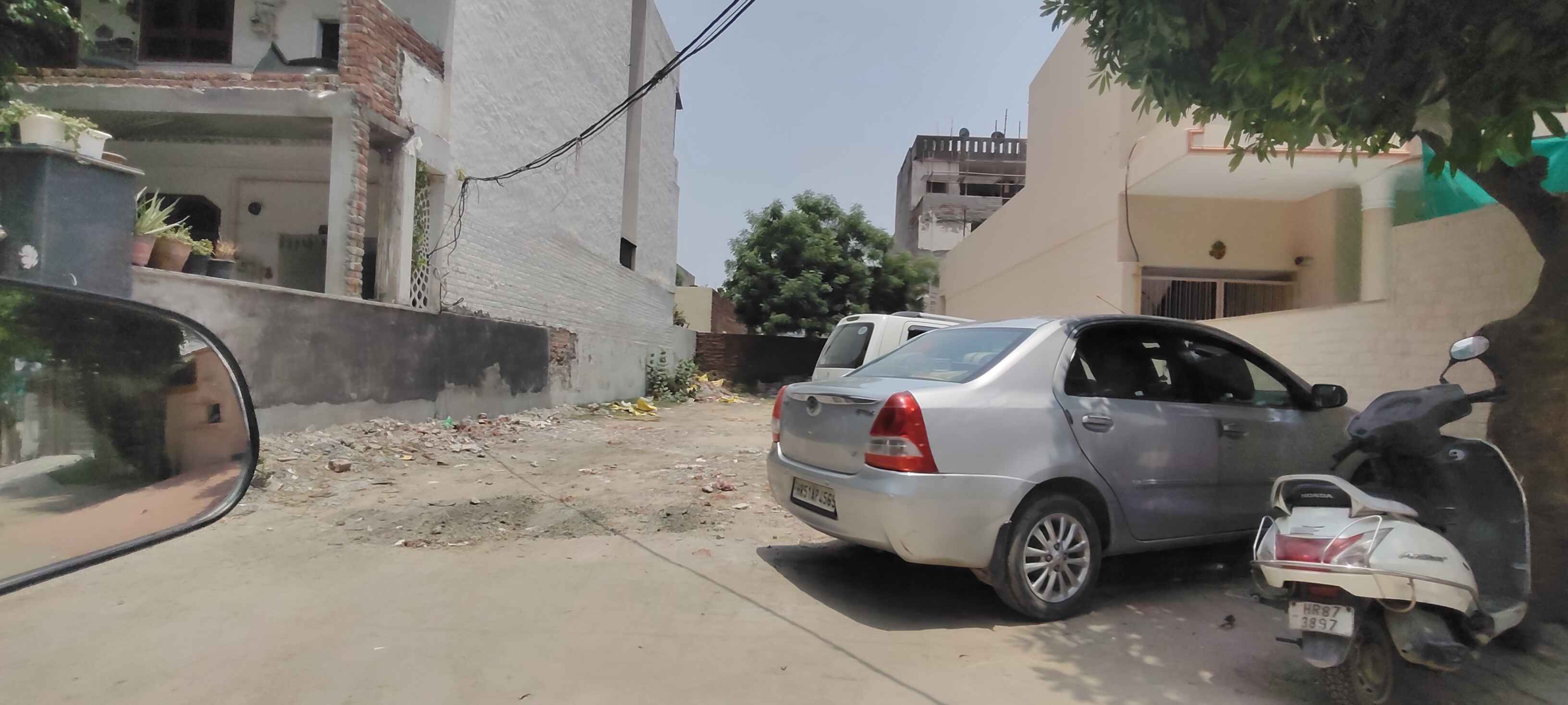 Plot For Sale in Independent Plot 