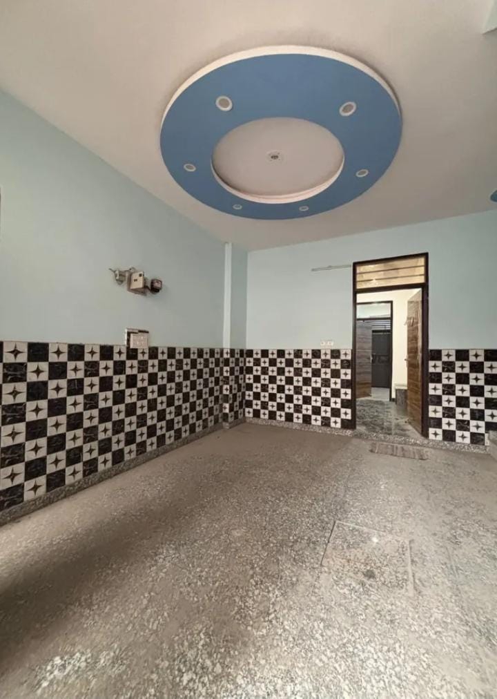 4 BHK + Pooja Room Builder Floor For Sale in Builder Floor