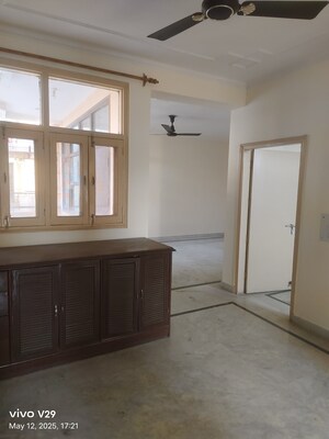 Room in 3 BHK Apartment at Technocrat CGH Society, Sector 56 – for Sale