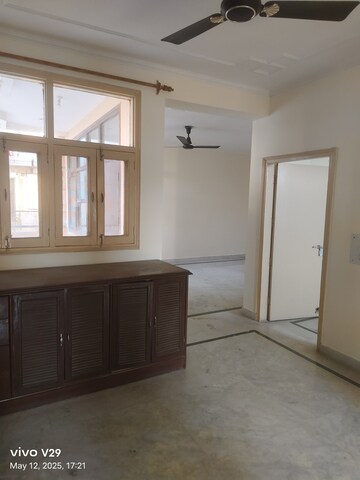 Room in 3 BHK Apartment at Technocrat CGH Society, Sector 56 – for Sale