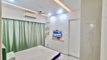 3.5 BHK Apartment For Rent in Juhu