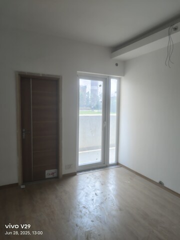 3 BHK Apartment For Sale in Tulip Yellow, Sector 69